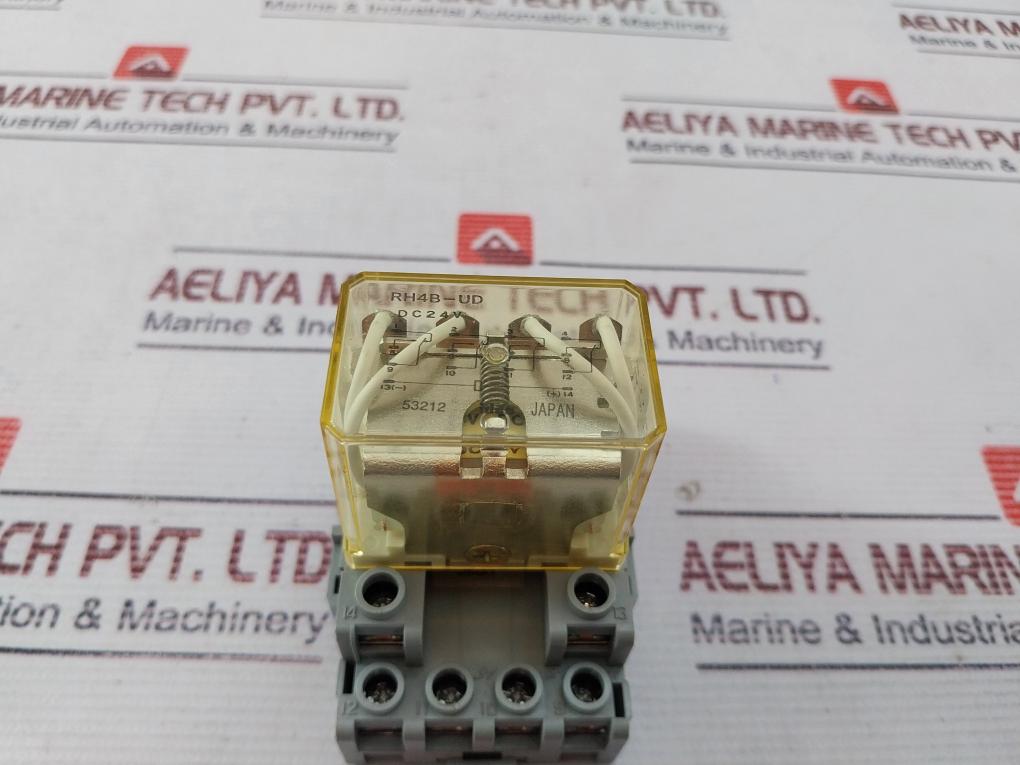 Idec Rh4B-ud Power Relay With Socket Sh4B-05C Dc24V