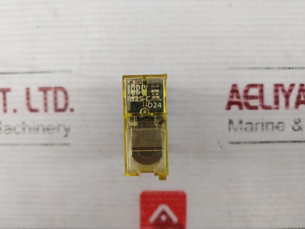 Idec Rj2S-c-d24 Plug-in Relay 24Vdc 8A 250Vac