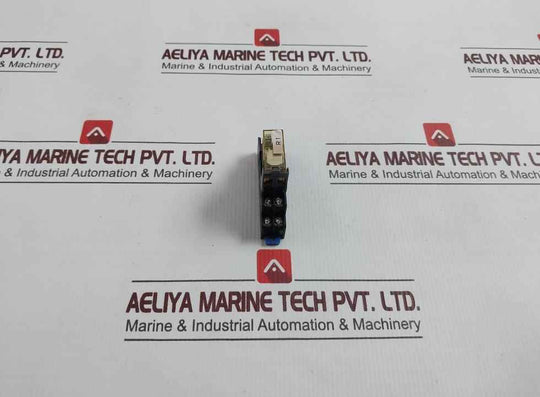 Idec Rj2S-clr-a110 General Purpose Relay 250V 8A