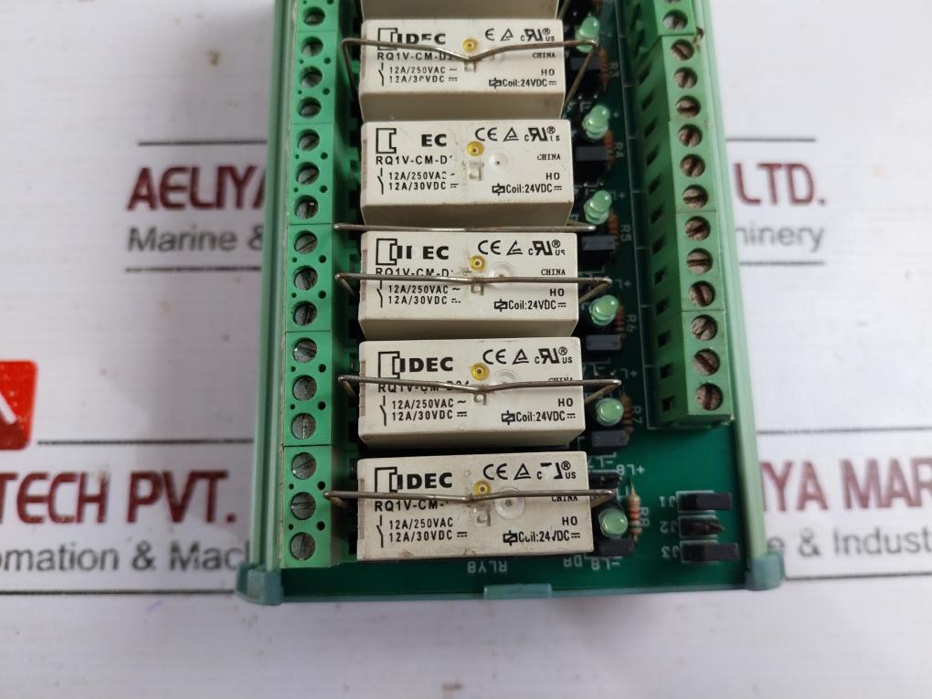 Idec Rq1V-cm-d24 Relay Module 12A 250Vac 30Vdc Coil 24Vdc Star