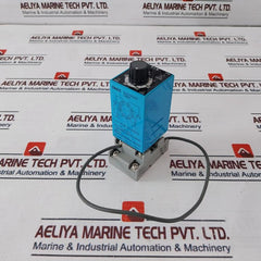IDEC RTE-P1AD24 Electronic Timer with Socket SR2P-05