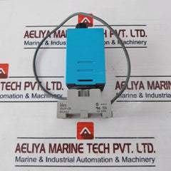 IDEC RTE-P1AD24 Electronic Timer with Socket SR2P-05