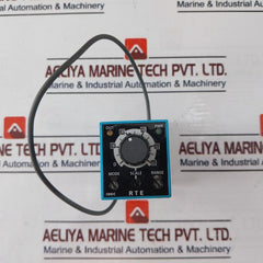 IDEC RTE-P1AD24 Electronic Timer with Socket SR2P-05