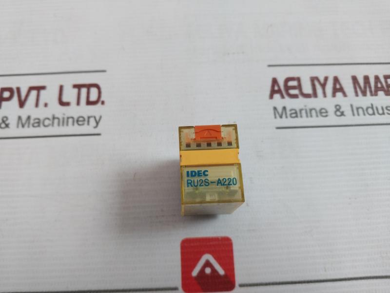 Idec Ru2S-a220 Power Relay 250Vac 30Vdc 50/60Hz