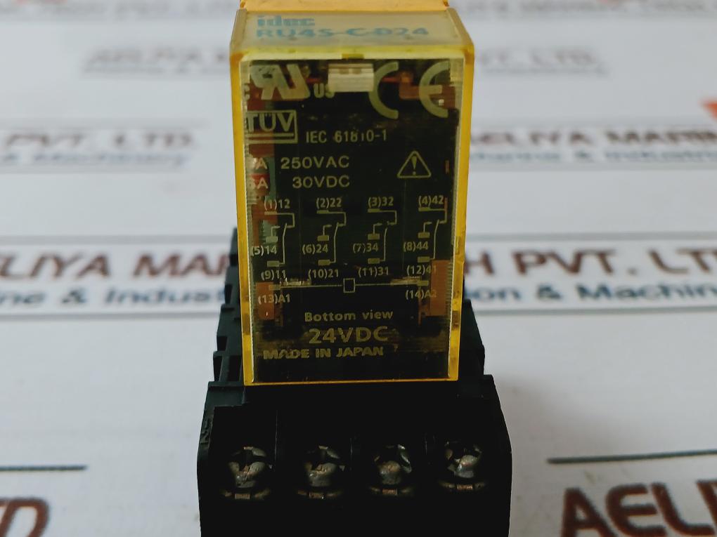 Idec Ru4S-c-d24 Power Relay With Base Sy4S-05D 24Vdc