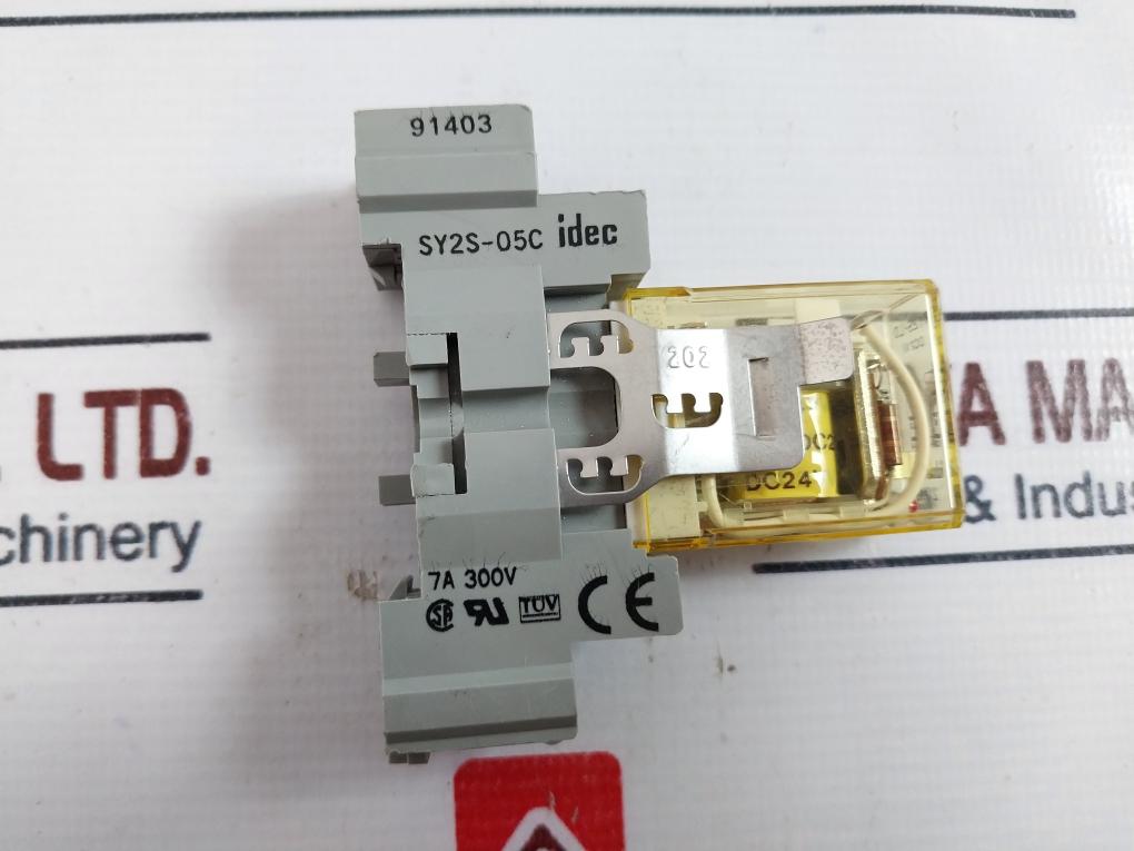 Idec Ry2s-ld Relay With Sy2s-05c Base 7a 300v