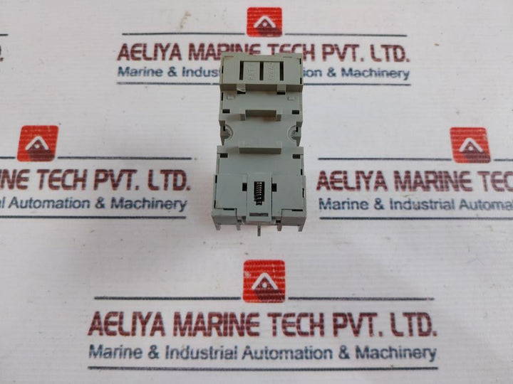 Idec Ry4S-ld Relay With Socket Sy4S-05C
