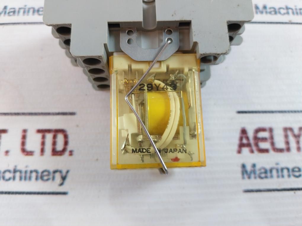 Idec Ry4S-ld Relay With Socket Sy4S-05C