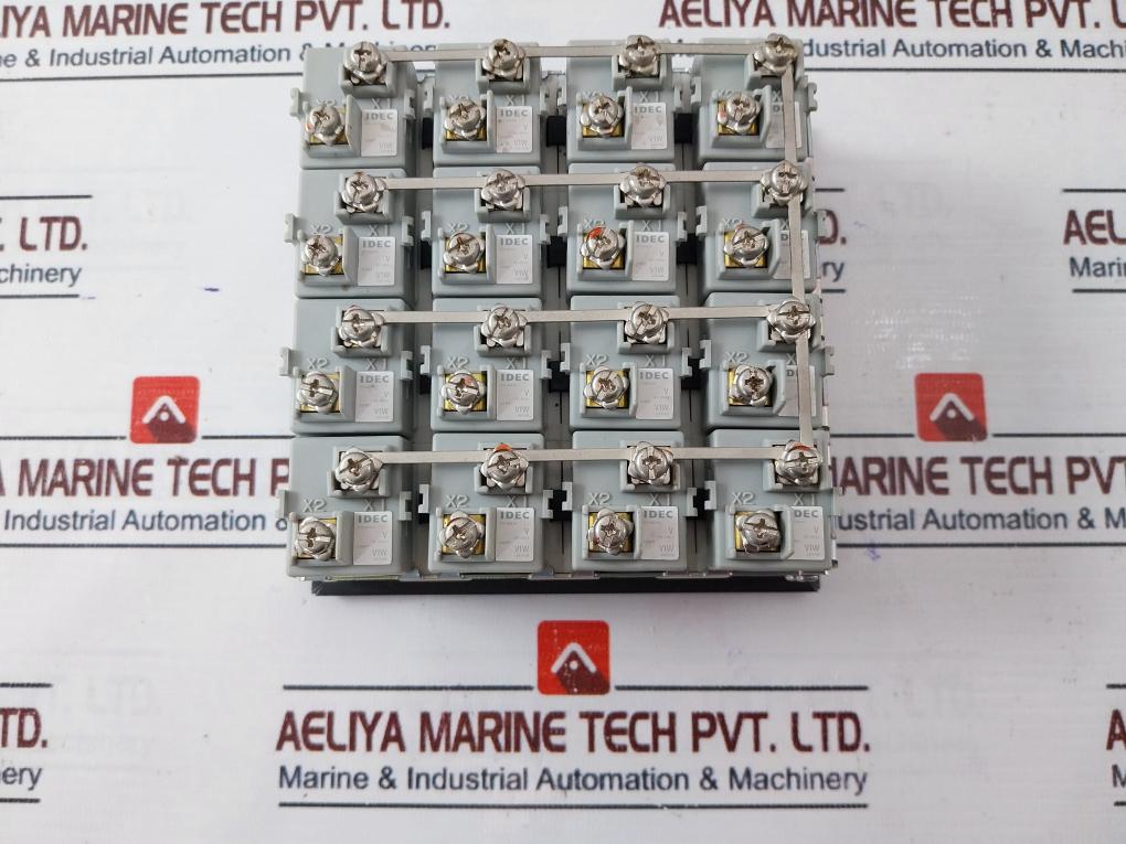 Idec Slc30N Signaling Light Control Panel Ac230V