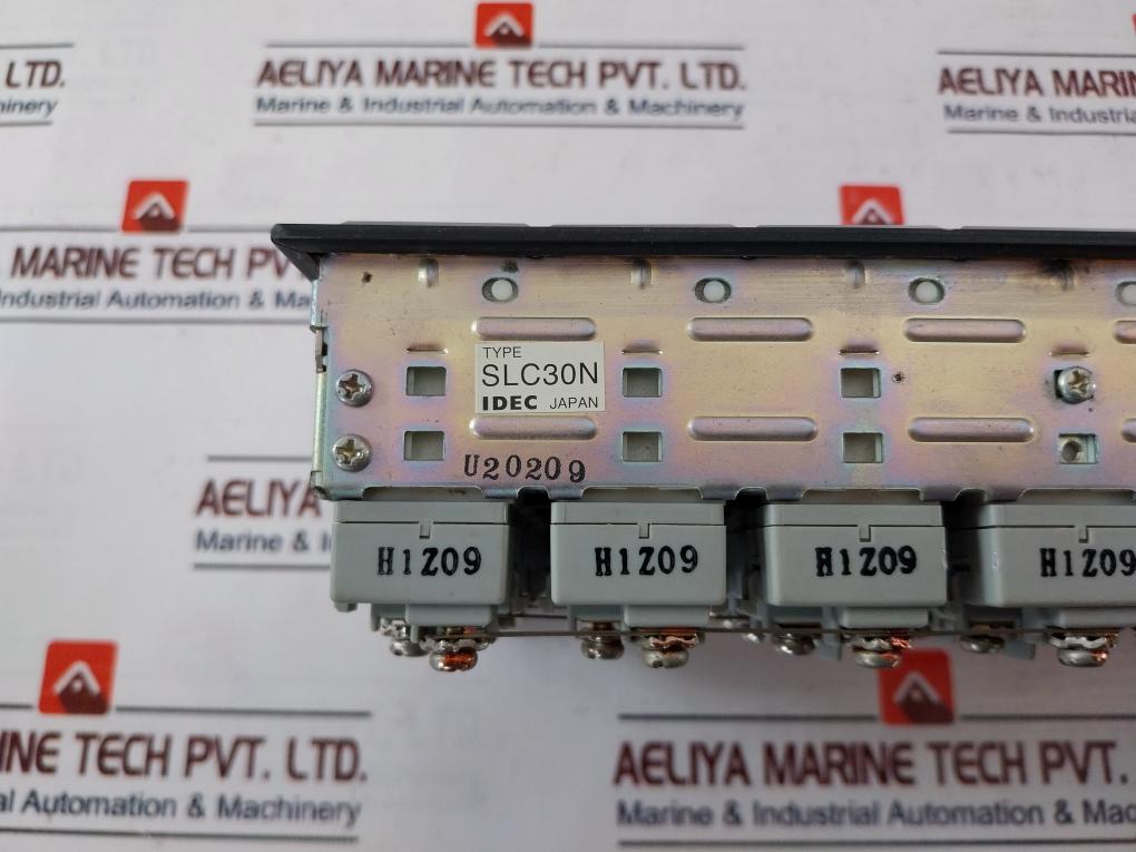 Idec Slc30N Signaling Light Control Panel Ac 230V 50/60Hz
