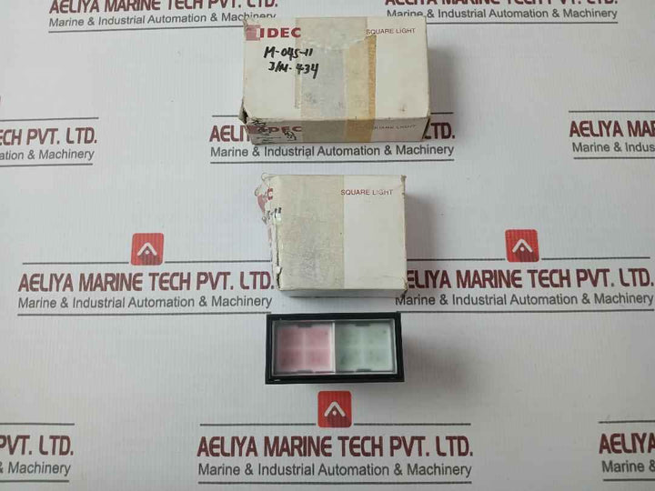 Idec Sld72N-2Th1Brg Square Light 50-60Hz 100/110V