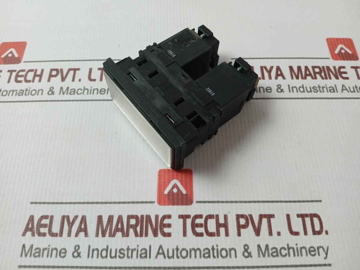 Idec Sld72N-2Th1Brg Square Light 50-60Hz 100/110V