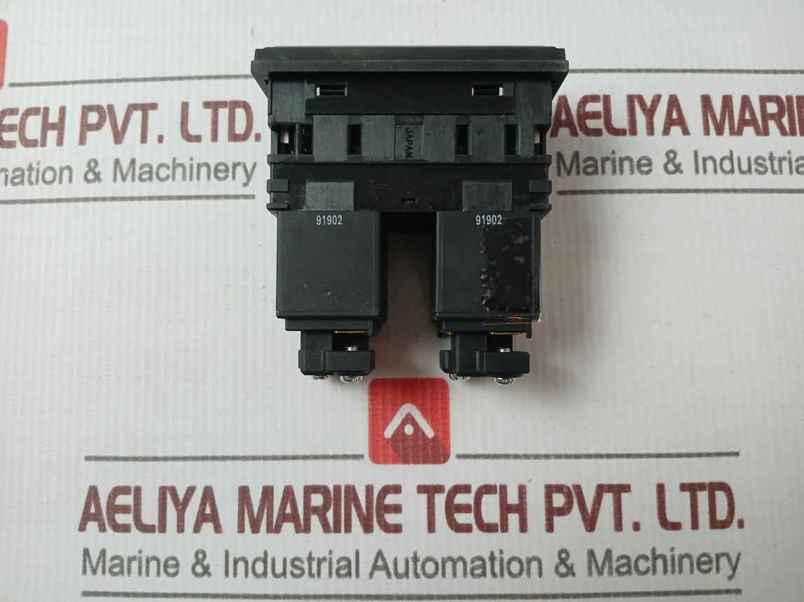 Idec Sld72N-2Th1Brg Square Light 50-60Hz 100/110V