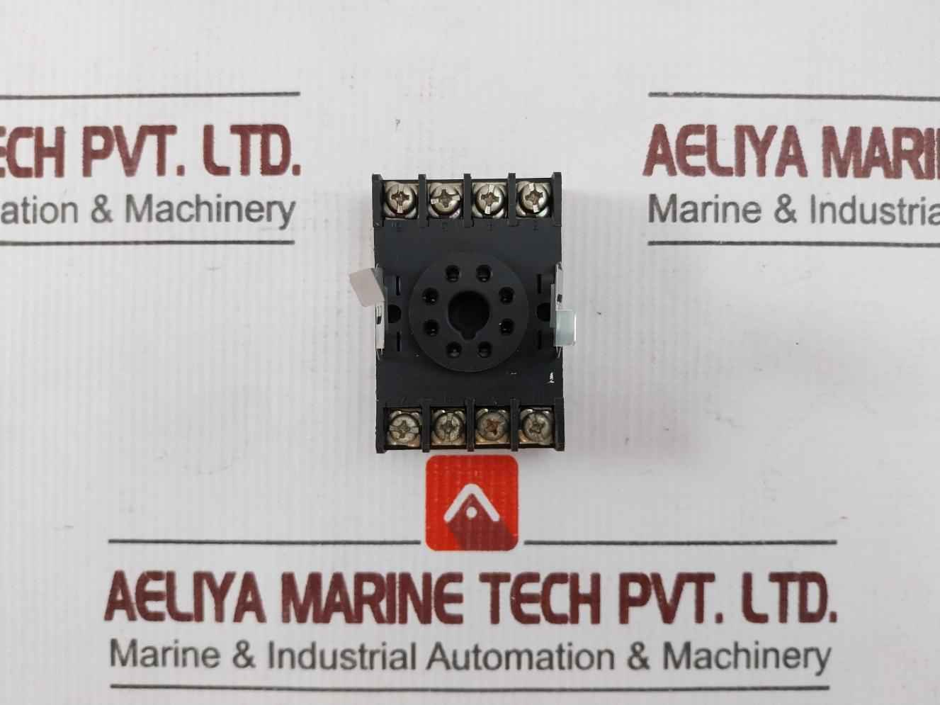 Idec Sr2P-06A Relay Socket Din Mount Screw Type