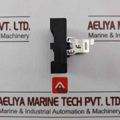 Idec Sr2P-06A Relay Socket Din Mount Screw Type