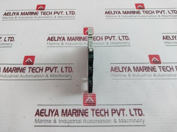 Idec Sv1H-07L-3 Relay/Socket Rv8H Series Rv1H-g-d60