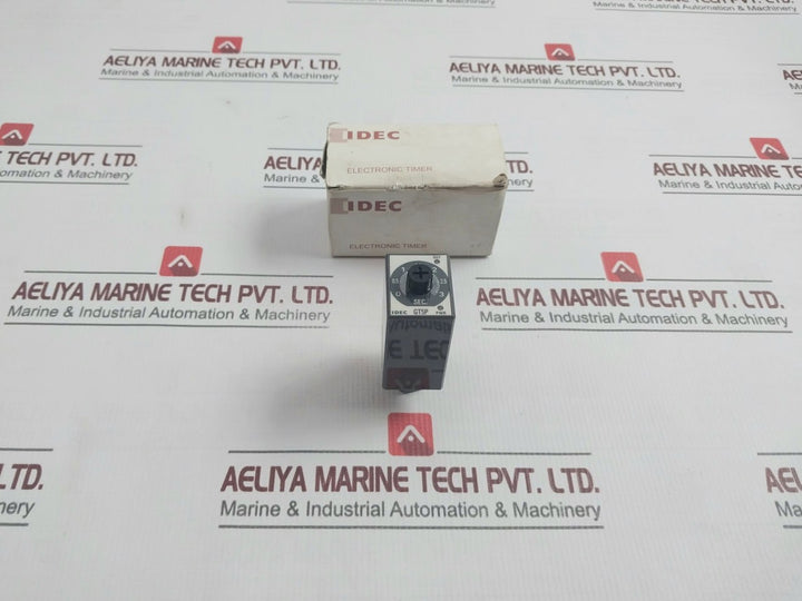 Idec Gt5P-f3Sa100 Miniature Timer 100-120Vac (50/60Hz) 0-3 Sec