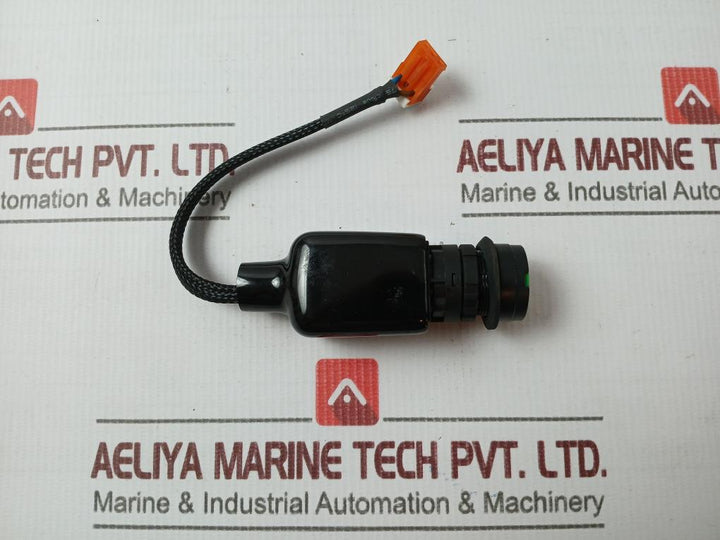 Idec Lw-c6 Push Button Control Switch