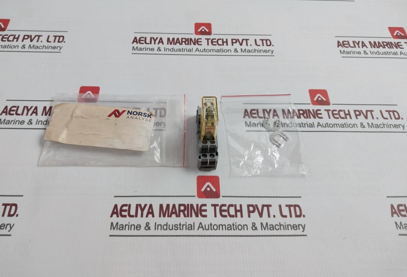 Idec Ry2S-ul Power Relay Sy2S-05C Dc 24V