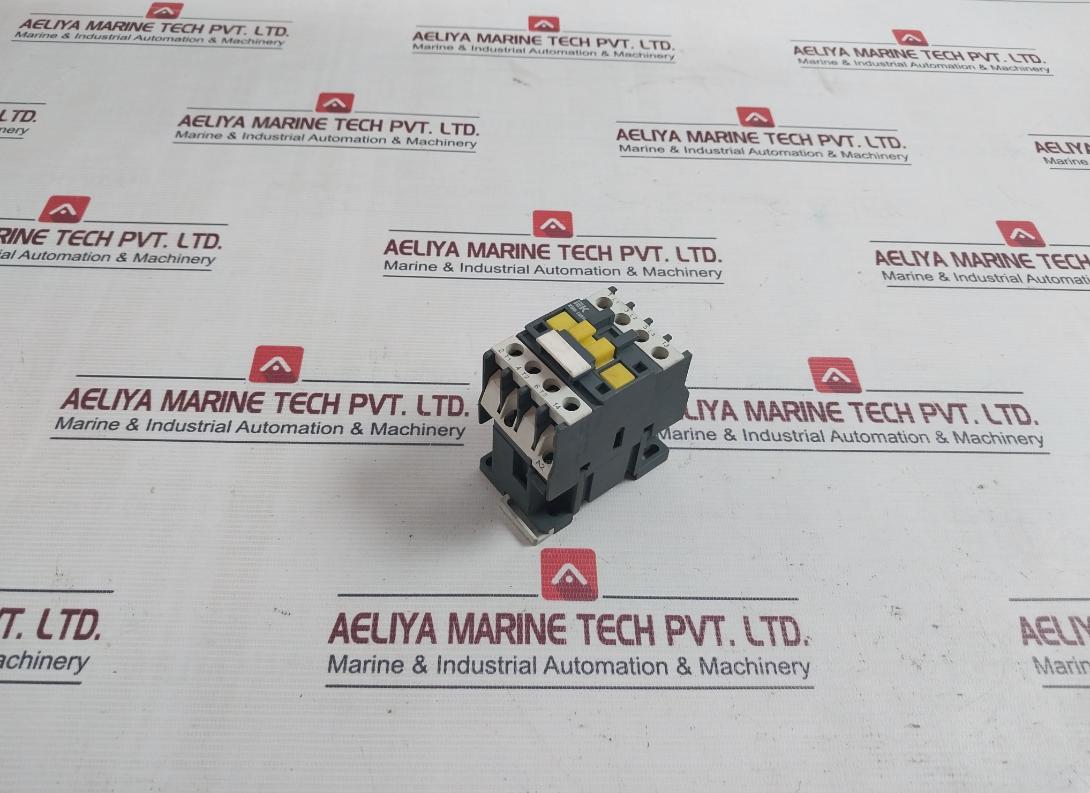 Iek КМИ-10910 Small-sized Contactor 50Hz 25A