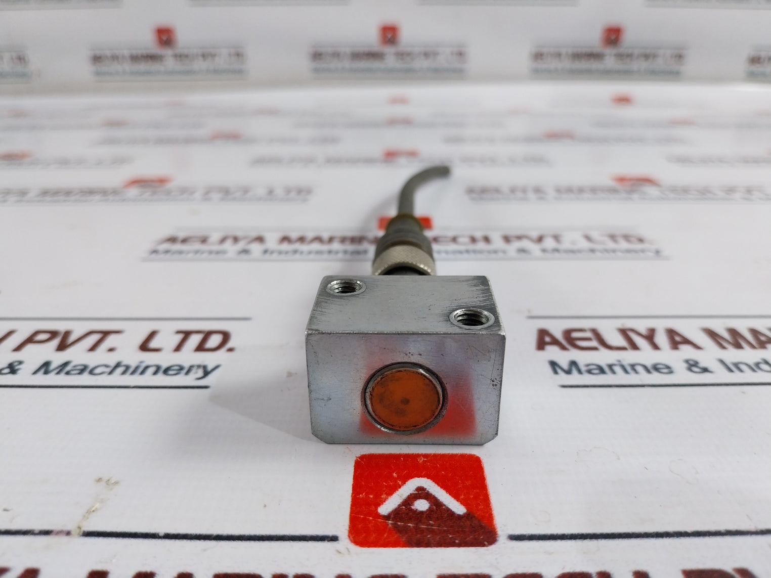 Ifm Electronic Ifs244 Inductive Sensor 1704