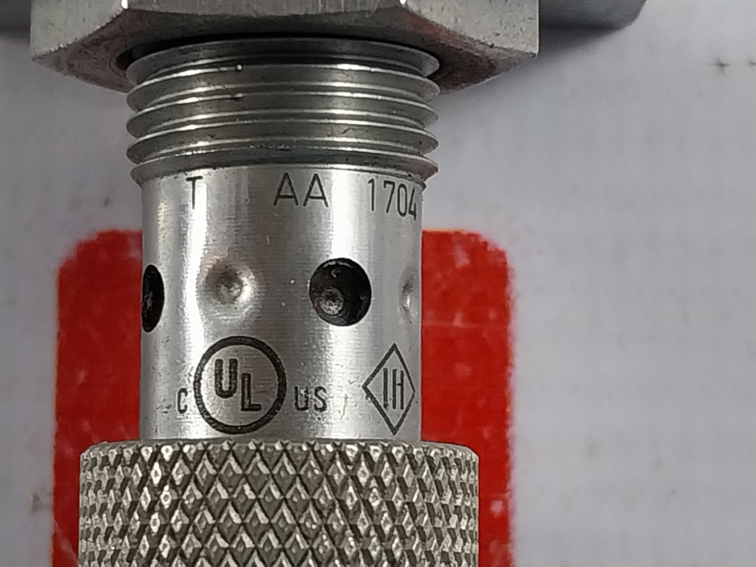 Ifm Electronic Ifs244 Inductive Sensor 1704