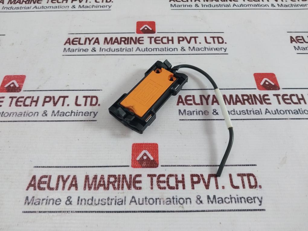 Ifm Electronic Kq6007 Proximity Sensor, Kq-3120nfpkg/2t/10m, 10-36v Dc