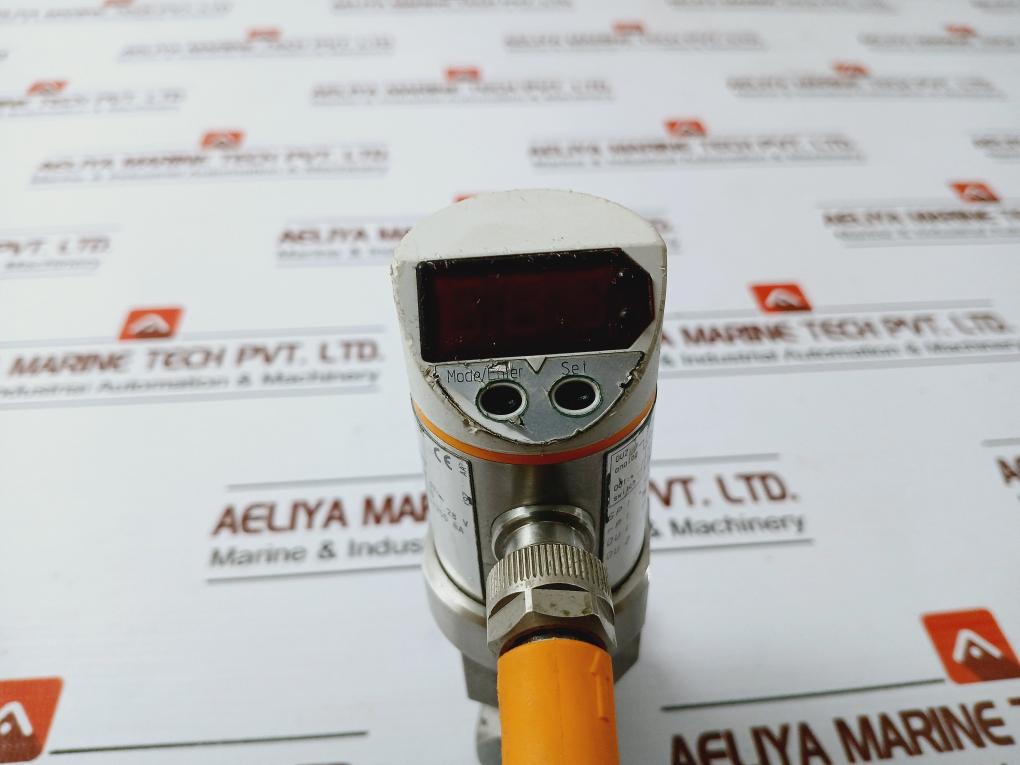 Ifm Electronic Sa0551 Flow Sensor Ip67 0-10V 4-20Ma