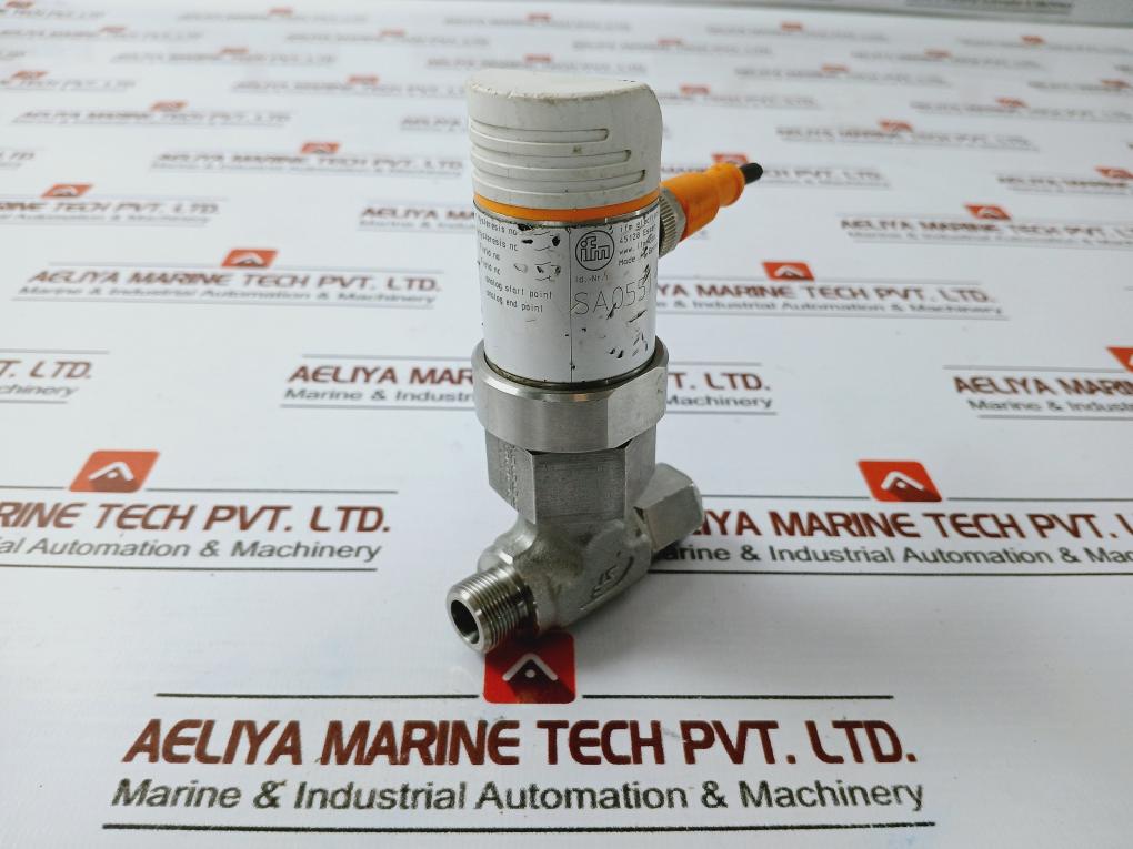 Ifm Electronic Sa0551 Flow Sensor Ip67 0-10V 4-20Ma