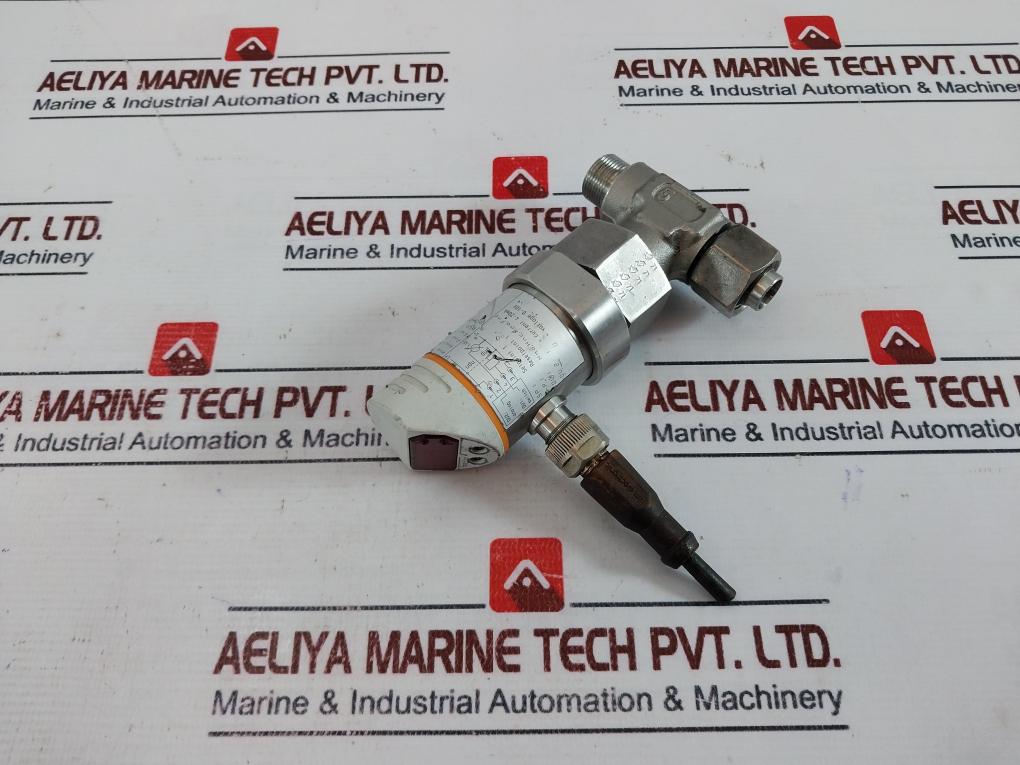 Ifm Electronic Sa0551 Flow Sensor Current 4-20Ma Voltage 0-10