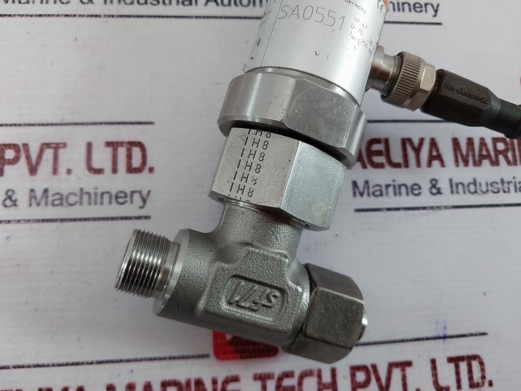 Ifm Electronic Sa0551 Flow Sensor Current 4-20Ma Voltage 0-10