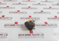 Ifm Electronic Si0104 Flow Switch Monitor Sensor 20-36V Dc 4-20Ma Output