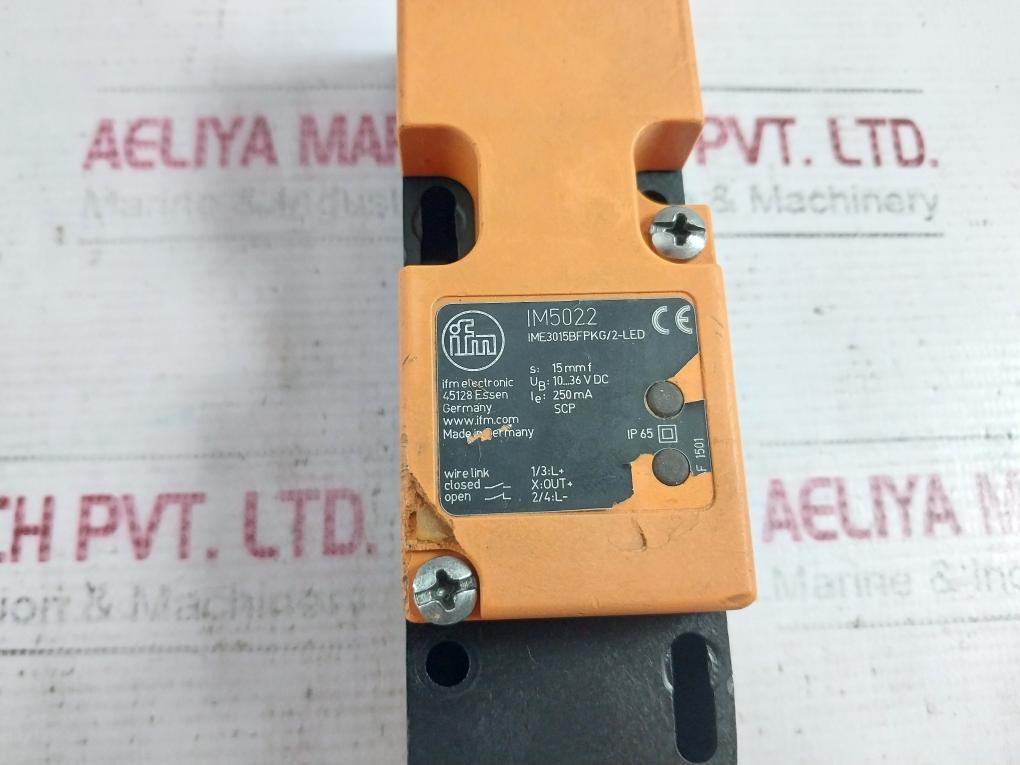 Ifm Im5022 Inductive Sensor Ime3015Bfpkg/2-led 10-36V Dc 250Ma Ip65