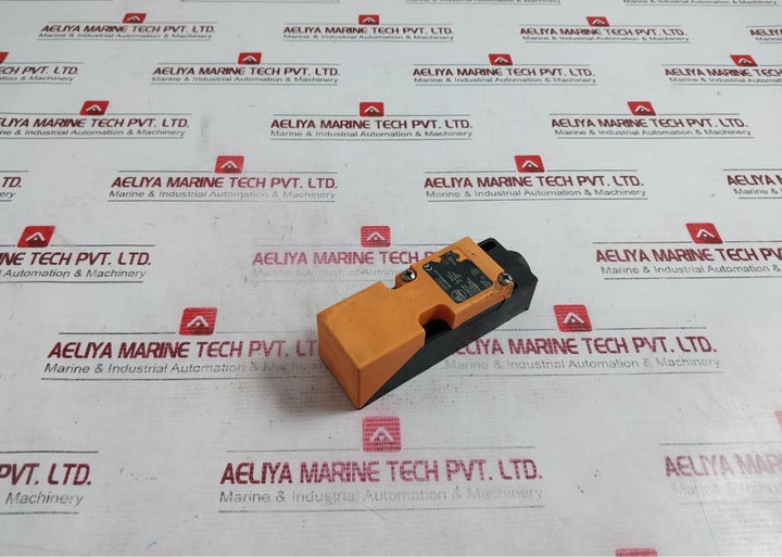 Ifm Im5022 Inductive Sensor Ime3015Bfpkg/2-led 10-36V Dc 250Ma Ip65
