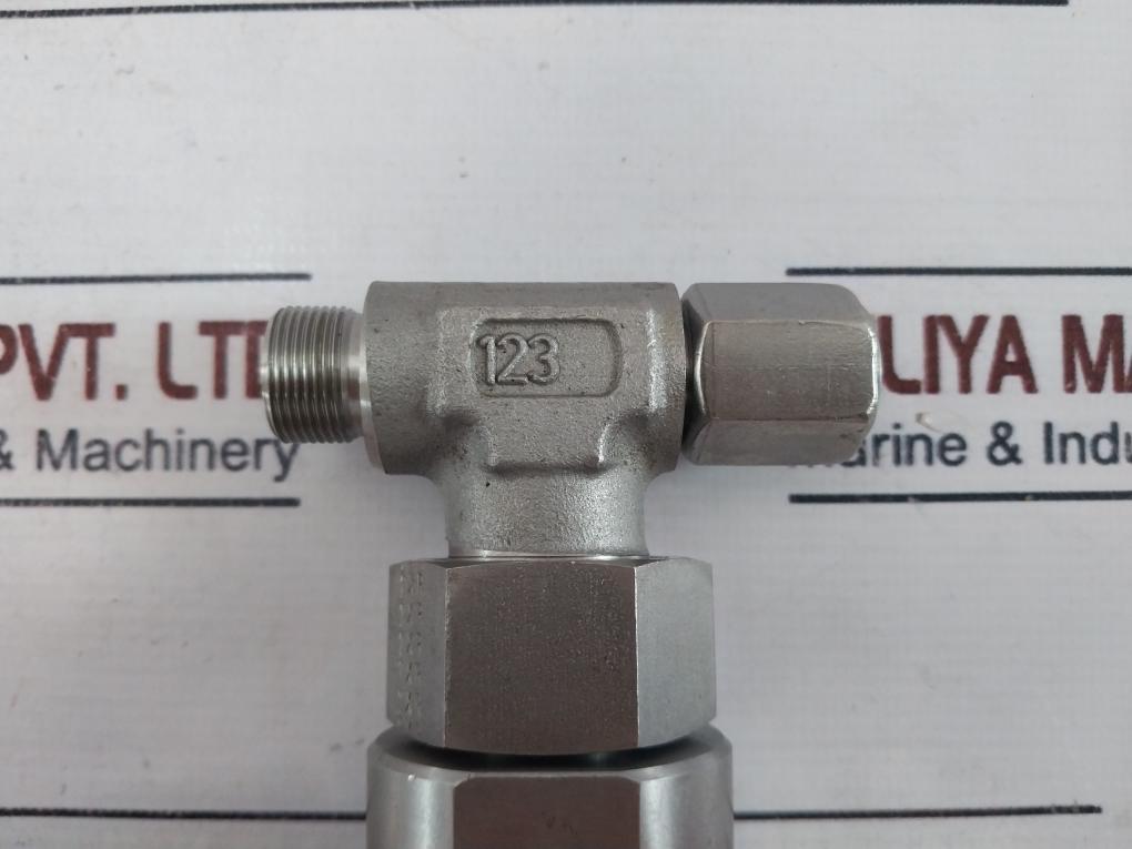 Ifm Sa0551 Electronic Flow Sensor Precision Monitoring Ip 67