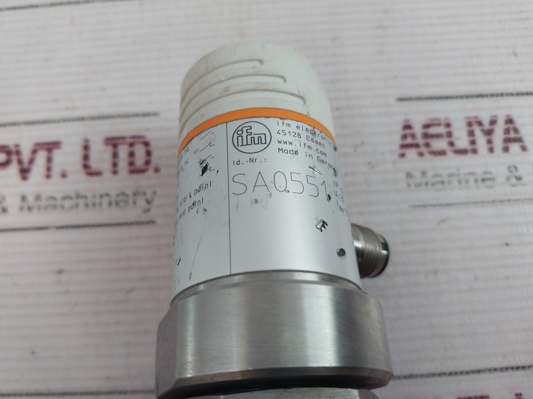 Ifm Sa0551 Flow Sensor Ip67 20-28V 11-1250C 4-20Ma