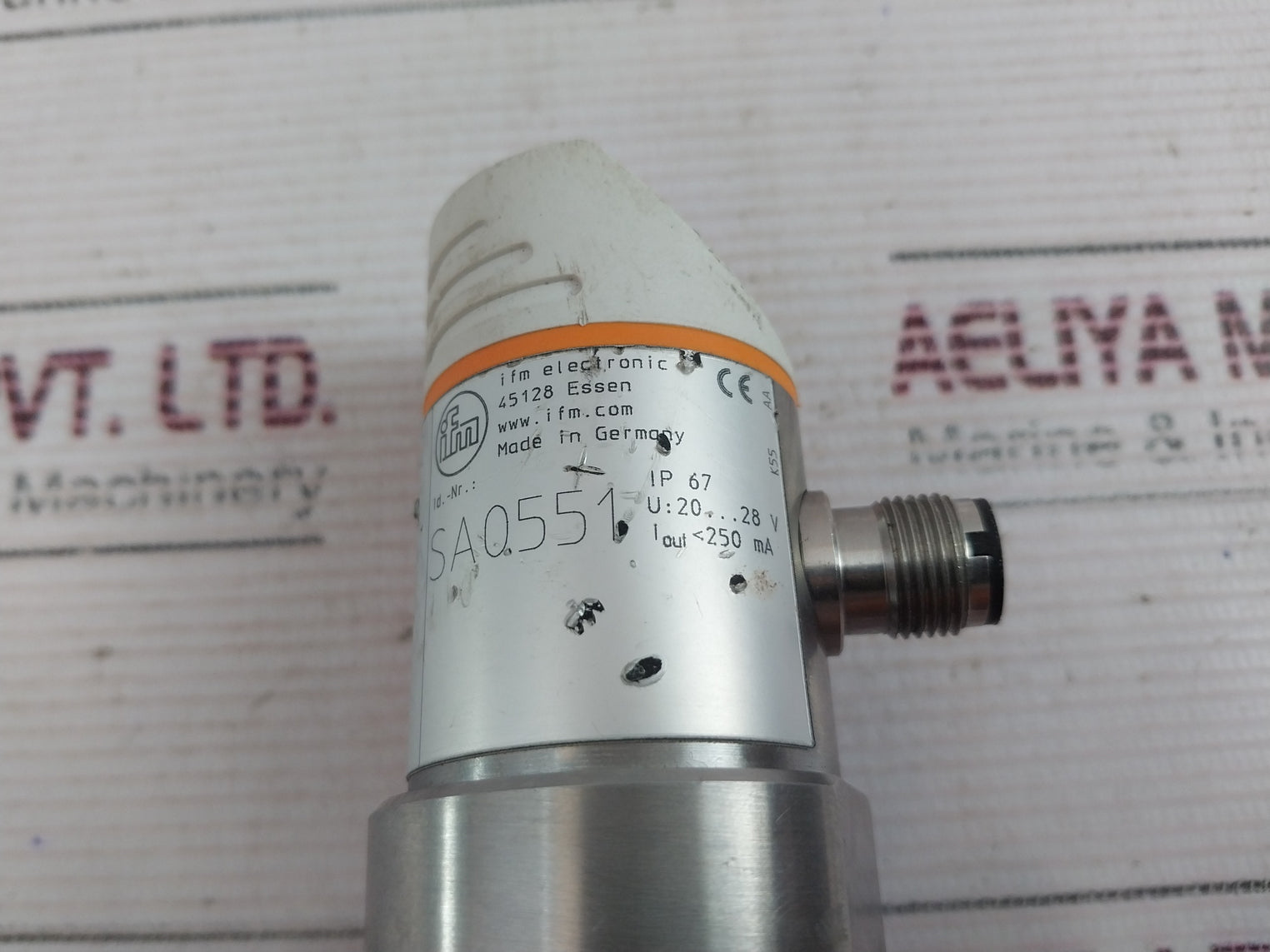 Ifm Sa0551 Flow Sensor Ip67 20-28V 11-1250C 4-20Ma