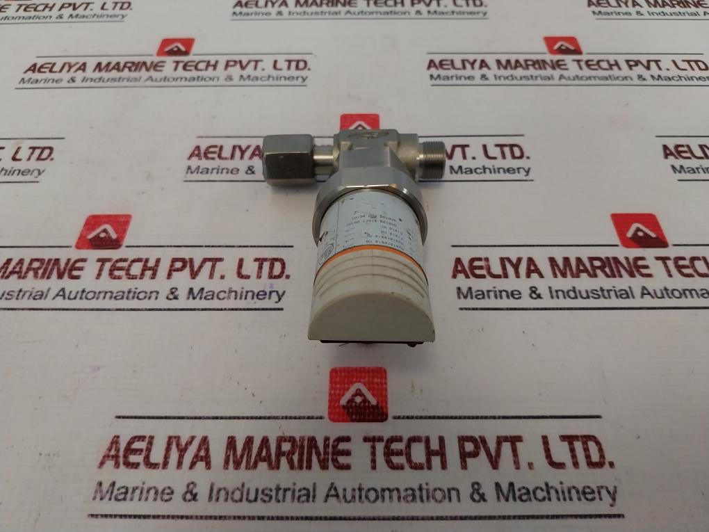 Ifm Electronic Sa0551 Flow Sensor Ip67 Iout Less Then 250 Ma