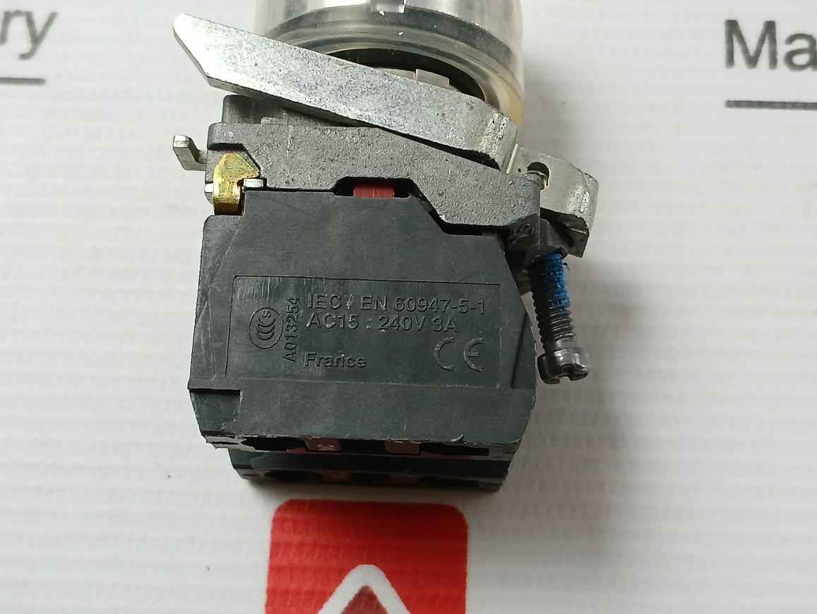 Illuminated Push Button Switch Zbe-101 Schneider Electric Ac15-240V 3A