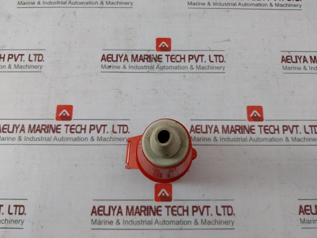 Ilme 1665 Pv Cee Plug Connector 16A-6H/380V