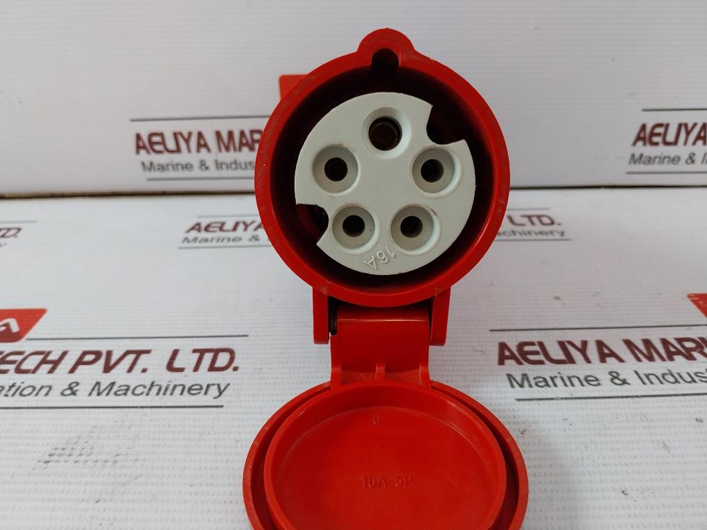 Ilme 1665 Pv Cee Plug Connector 16A-6H/380V
