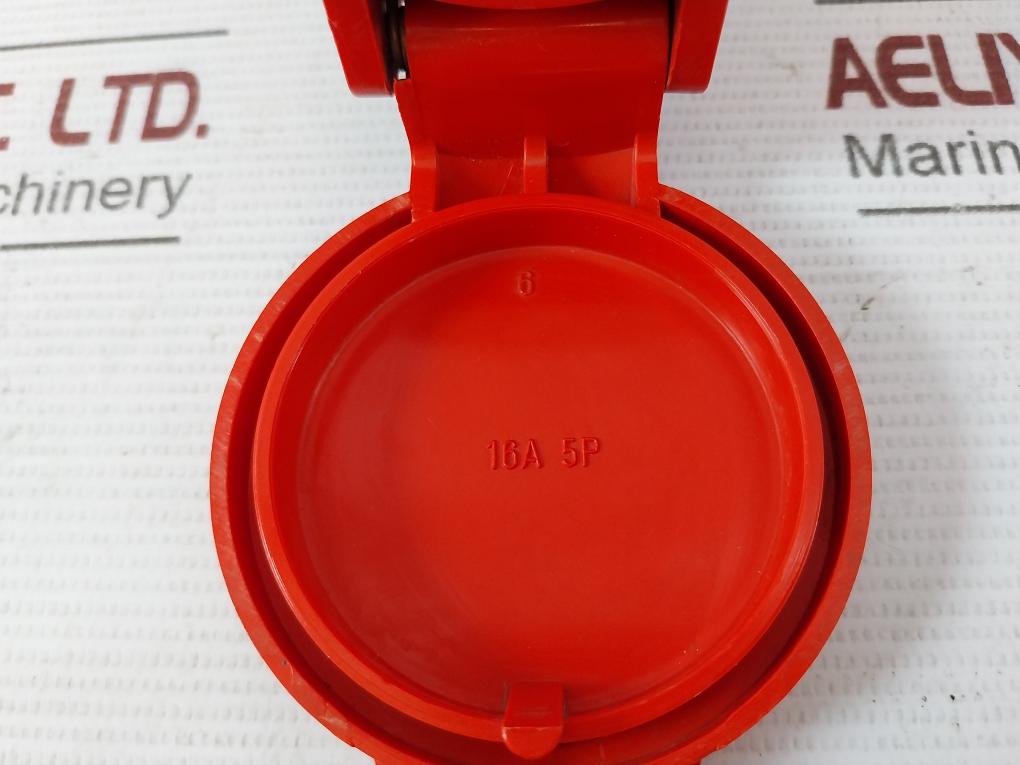 Ilme 1665 Pv Cee Plug Connector 16A-6H/380V