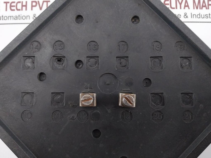 Ime ∞ -5 To 0 MΩ Analog Megaohmmeter 100V
