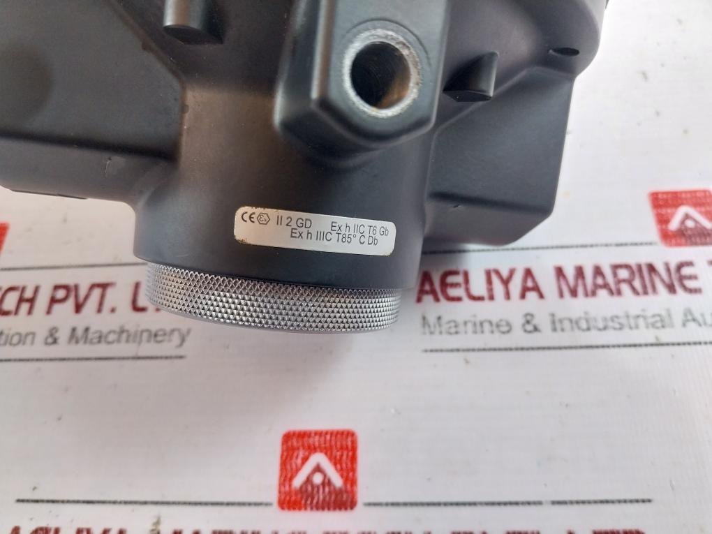 Imi Norgren 11-008-165 Pneumatic Regulator 1 Inch Npt 400 Psig 28 Bar Max