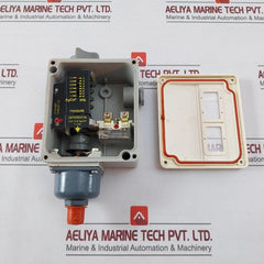 Indfos Rt 112 Pb Pressure Switch Ac 10A 380Vac Dc 12W 12–220V 0.1–1.1 Kg/Cm2