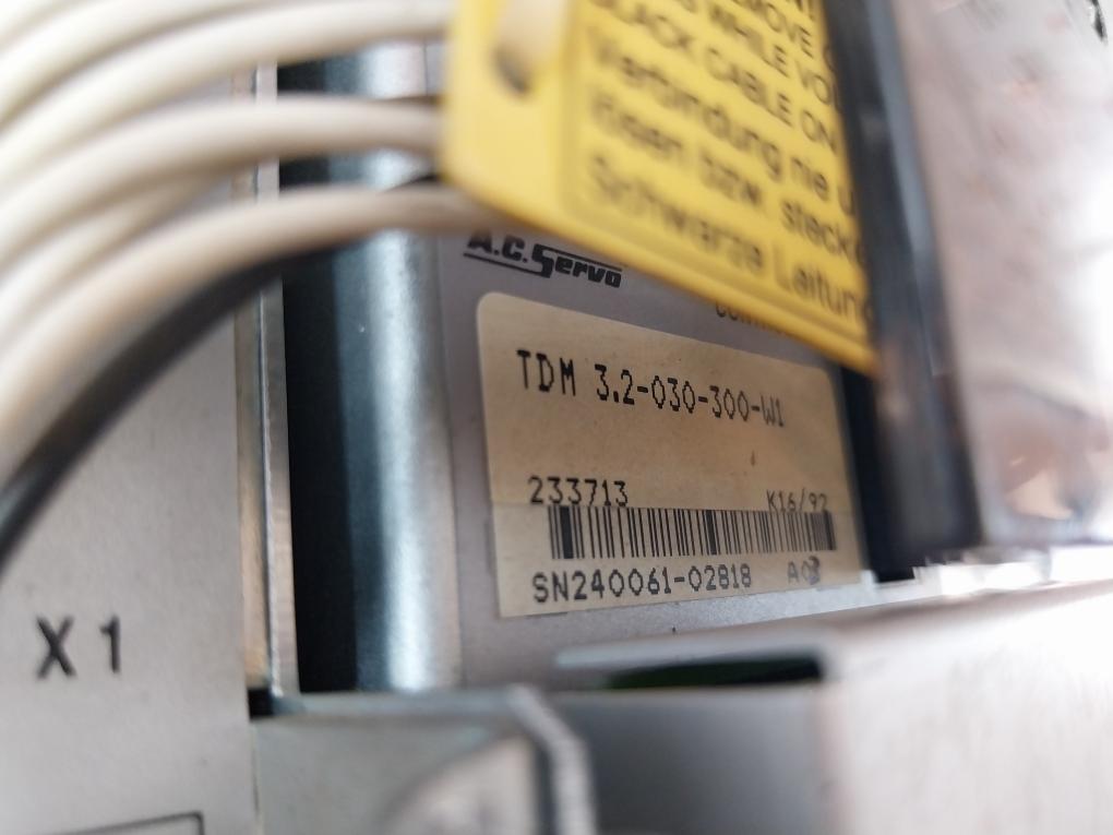 Indramat Tdm 3.2-030-300-w1 Ac Servo Controller Drive 220 Vac 50-60Hz