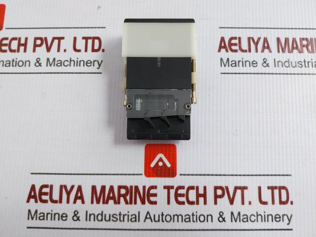 Industrial Pushbutton 250Vac/10A Part No 03-111.011 Eao