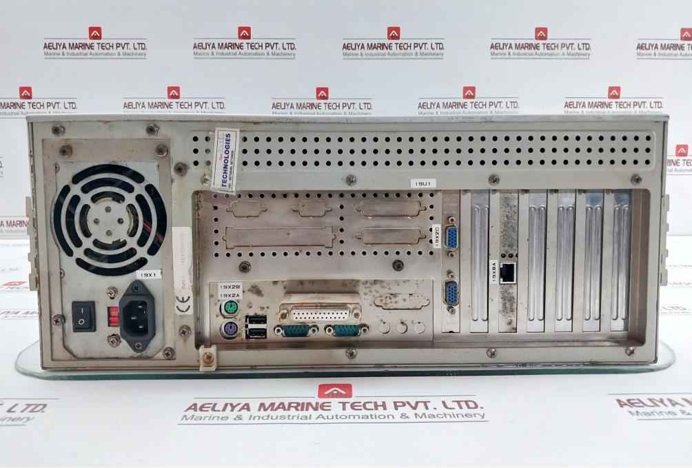 Industrial & Communication Products Rack Mount Pc-500 Computer Srb01225 Used