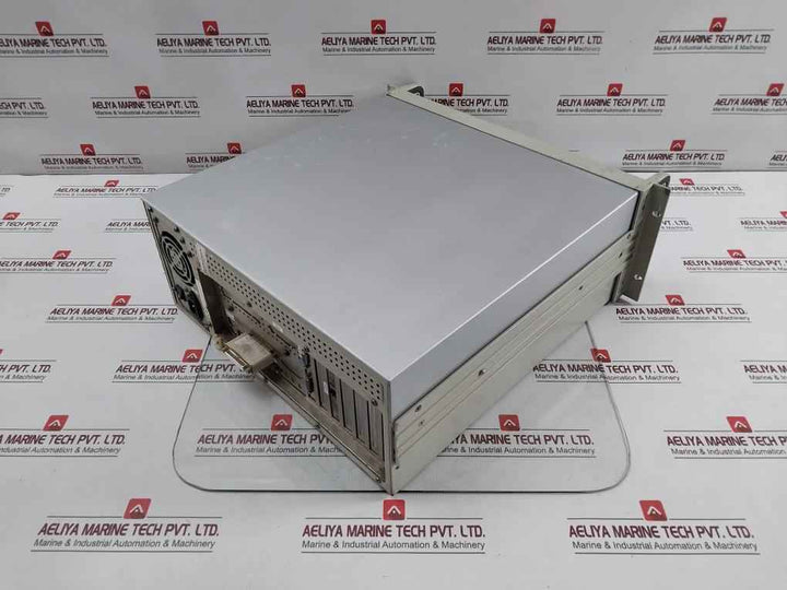 Industrial & Communication Products Rack Mount Pc-500 Computer Srb01225 Used