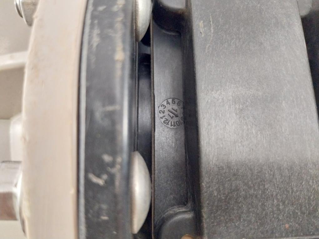 Ingersoll-rand 670034 Air-operated Double Diaphragm Pump 100 Psi 6.9 Bar